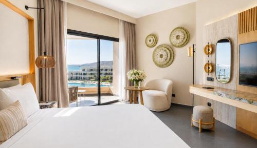 Superior King Room with Balcony and Sea View
