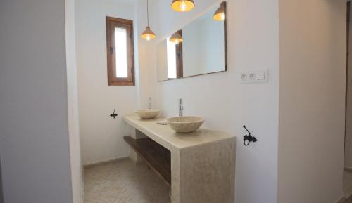 6-Bed Male Dormitory Room