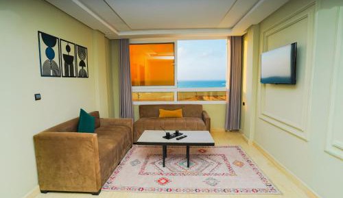 Deluxe Suite with Sea View
