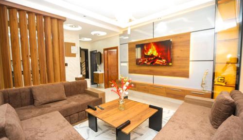 Two-Bedroom Deluxe Apartment