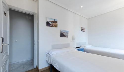 Twin Room with Bathroom