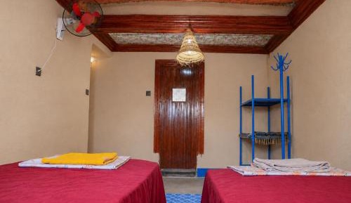 Single Room with Mountain View