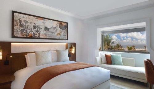 Deluxe King Room with Ocean View