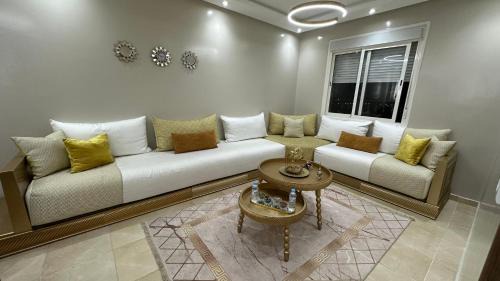 Two-Bedroom Apartment with Balcony and Sea View