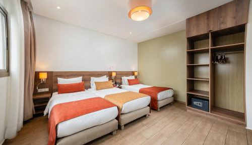 Triple Room