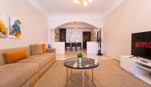 Three-Bedroom Deluxe Apartment