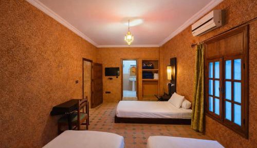Tawsna Triple Room
