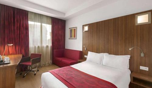 Queen Room with Sofa Bed - Mobility Accessible