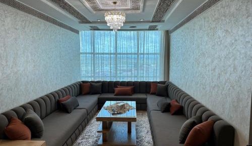 Three-Bedroom Apartment with Balcony