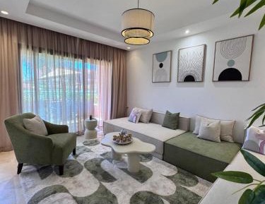 Three-Bedroom Premium Apartment with Resort View
