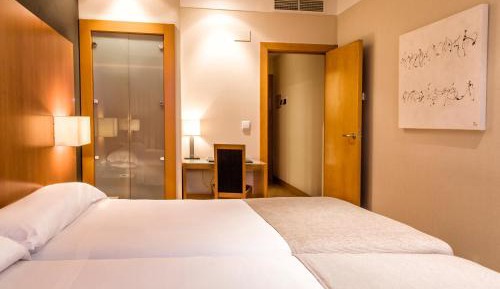 Double or Twin Room (1-2 People)