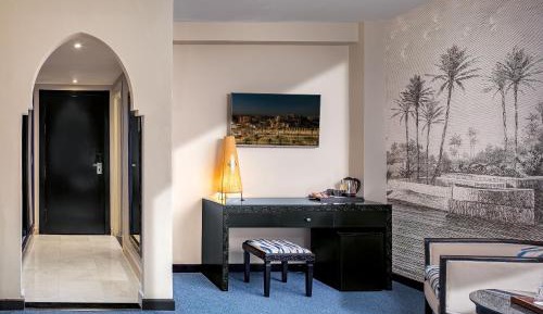 Triple Room with Opera View