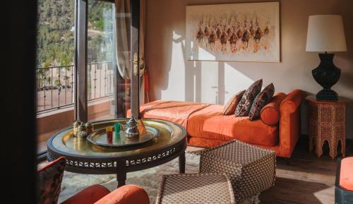 Deluxe King Suite