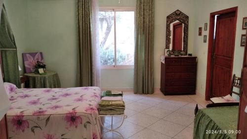 Triple Room with Private Bathroom