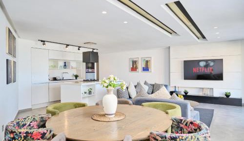 Two-Bedroom Apartment with Ocean View