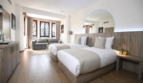 Standard Double Suite