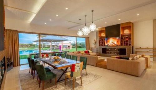 Deluxe Villa