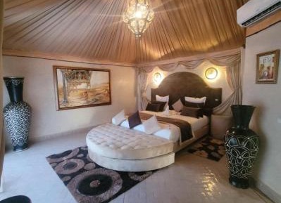 La Royale LODGE 