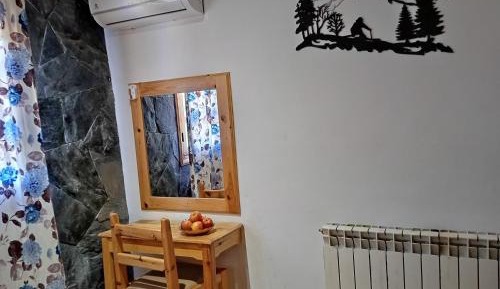 Suite with Mountain View