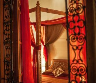 Royal Suite - Tarbe (King Bed) 