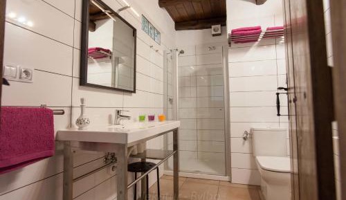 Studio (4 Adults)