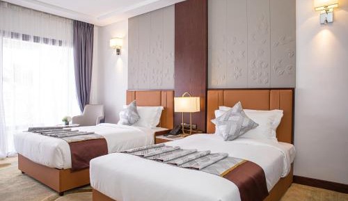 Twin Room with Pool View