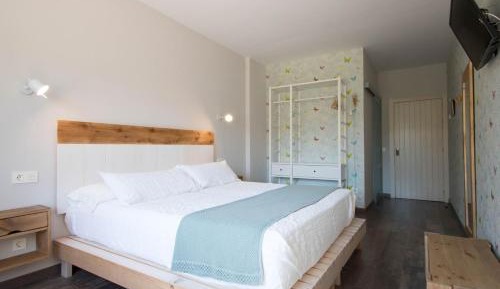 King Room with Mountain View