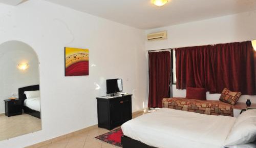 Triple Room