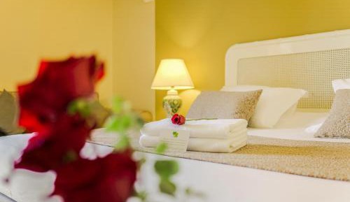 Triple Room (2 Adults + 1 Child)