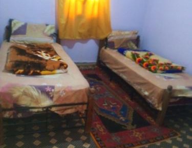 Standard Twin Room with Shared Bathroom