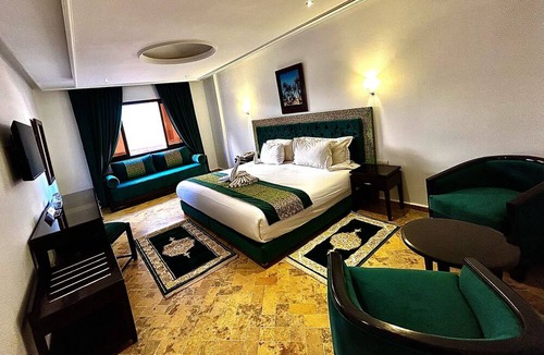 Gueliz Hotel | Hôtel Les Trois Palmiers
