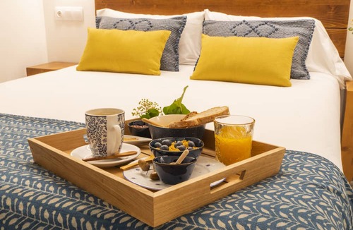 Lires Hotel | LiresCa