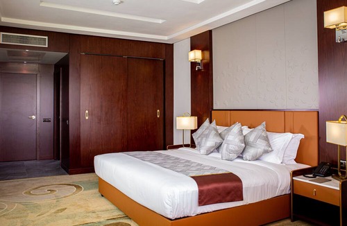 Quartier Industriel Hotel | Waves Aqua Hotel