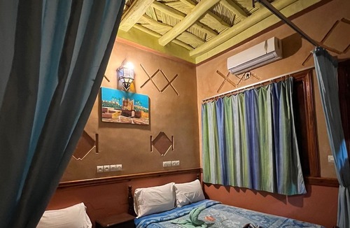 Ait Sedrate Sahl Charkia House | La Famille Berbère