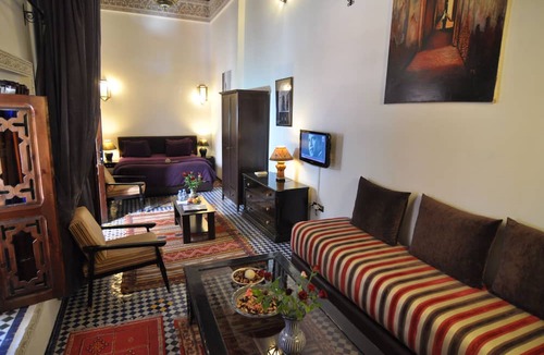 Ain Azlitan House | Riad Adarissa