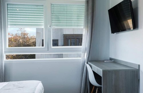 Ciudad Lineal Hostel | Hostal Golden Alcalá