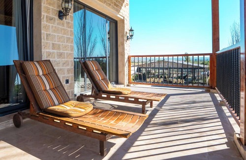 Ain Chkef Hotel | Bio et bois - Luxury Bio farm