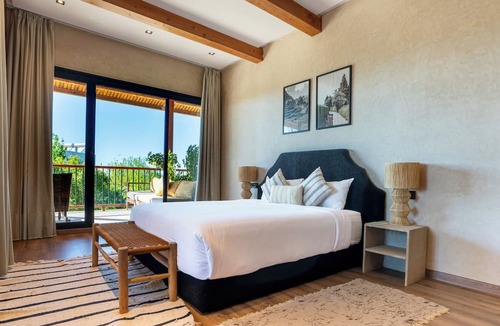 Ain Chkef Hotel | Bio et bois - Luxury Bio farm