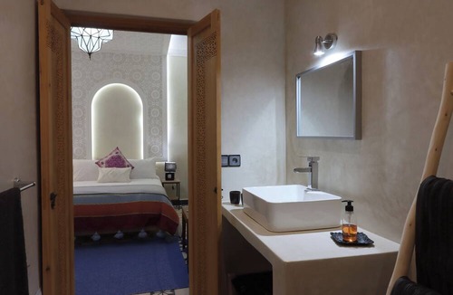Kbour Chou House | Riad Banatti