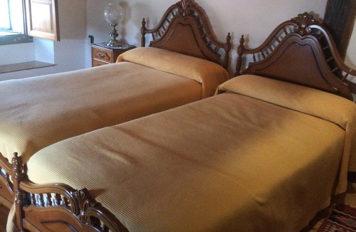 Quijas Bed & Breakfast | Posadaruralvinueva Alquiler de Habitaciones Familiares Aptas Para Traer Mascotas
