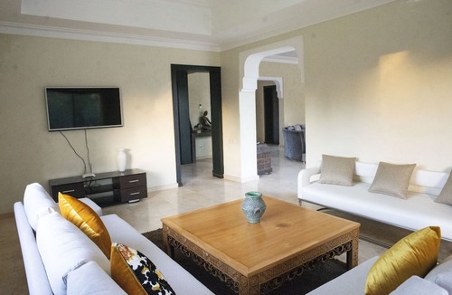 Zaouia Sidi Abdallah Ben Sassi Hotel | Dar Annour