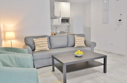 Centro Comercial Hotel | Apartamentos Cruz Conde