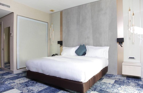 Taza Hotel | Oriental Palace