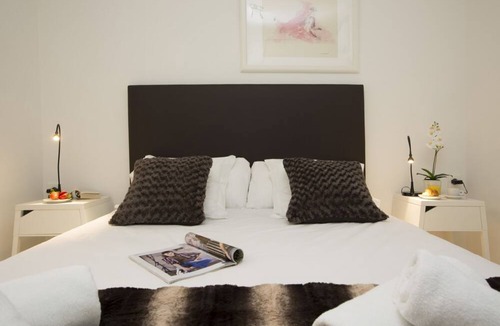 La Seu Apartment | Singular Stays El Micalet