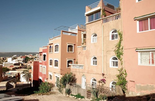 Tamraght Apartment | 5 min from beach, flat 80 m² terrace ideal family/surfeur peaceful typical Berber village