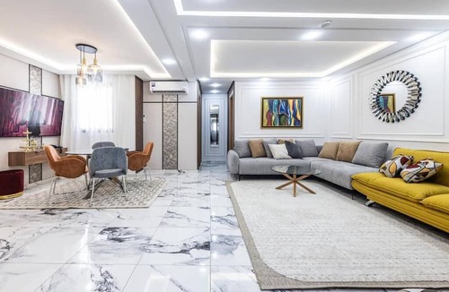 Quartier Administratif Apartment | Sky view