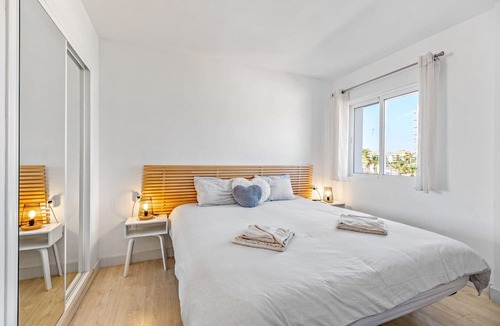 Punta Prima Apartment | Apartment 'Beach Front Sea View Punta Prima' with Sea View, Wi-Fi and Air Conditioning