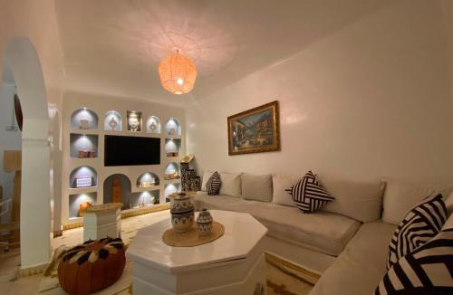 Medina House | RIAD ELAYA for 6 Persons Free Breakfast and Atlas Mountain View