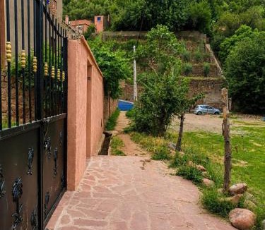 Tnine Ourika Villa | Villa d'Exception à Ourika Nichée au Cœur des Montagnes