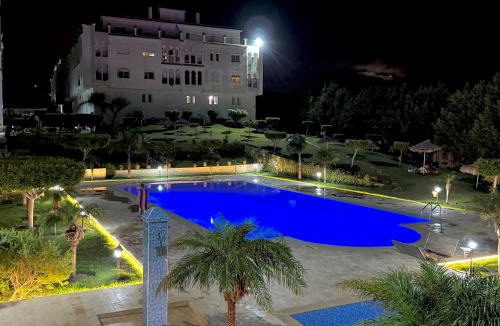 Achakkar Apartment | Résidence Élégante avec Piscine et 3 Chambre